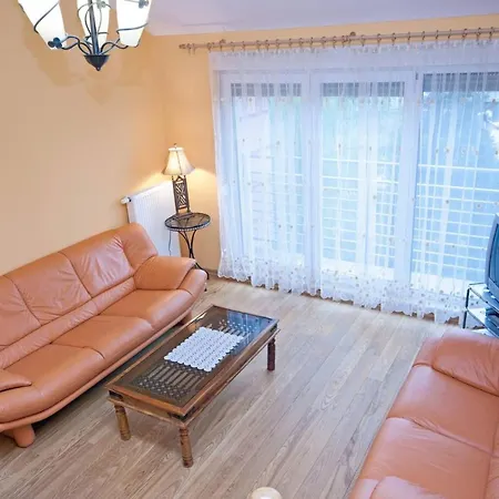 Daire Large 2 Bedrooms Plus Living